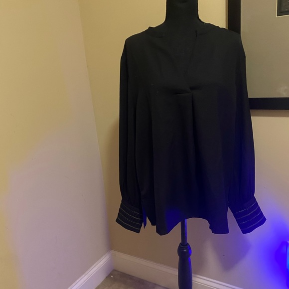 Chico’s Black Beautiful Blouse - Picture 4 of 8